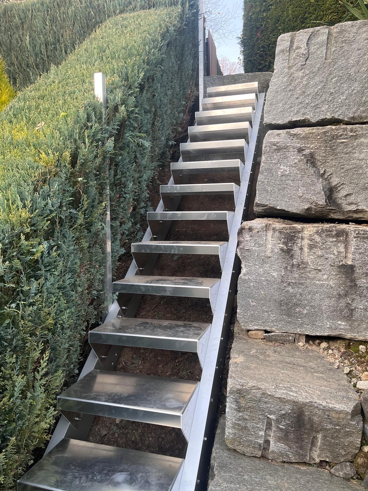 Aussentreppe in Stahl